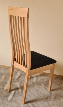 Preview: 2 x Stuhl Helena Buche massiv lackiert - Sitz schwarz gepolstert