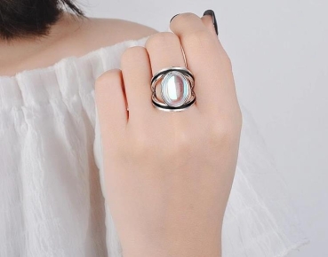 Preview: Ring iLchev® Mondstein - versilbert 