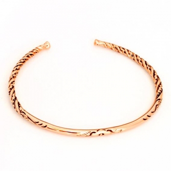 Armreif BRC-80 mit Verzierungen aus Bronze