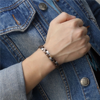 Preview: Armschmuck iLchev® Eston Step by Step - Massivholz Nussbaum und Edelstahl